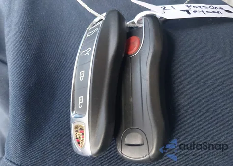 2021 Porsche Taycan 4S z USA, uszkodzony, nr VIN WP0AB2Y19MSA43336